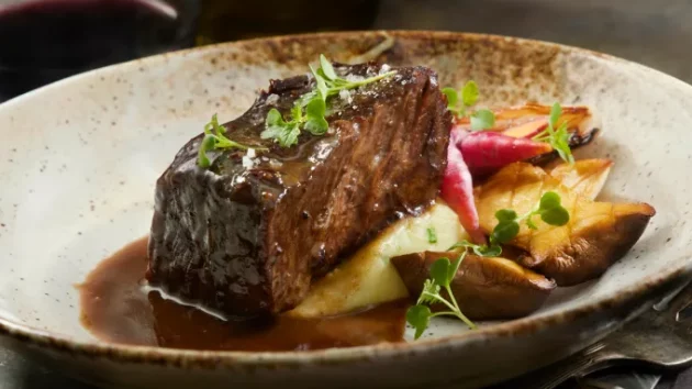Watch How to Braise Short Ribs Like a Michelin-Starred Chef – Tohnistyle