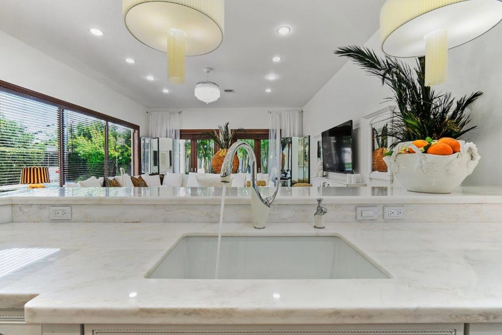 Coral Ridge Country Club Estate Home For sale. Fortlauderdale Property Listing