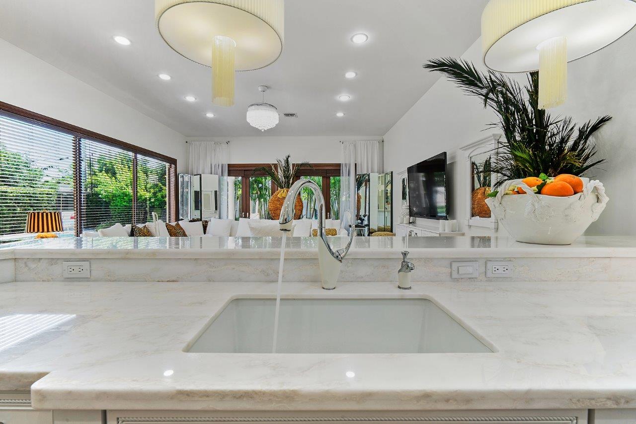 Coral Ridge Country Club Estate Home For sale. Fortlauderdale Property Listing